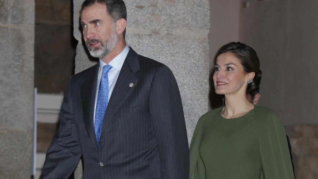 Los reyes, durante la entrega de premios en la que el rostro de Letizia llamó la atención.