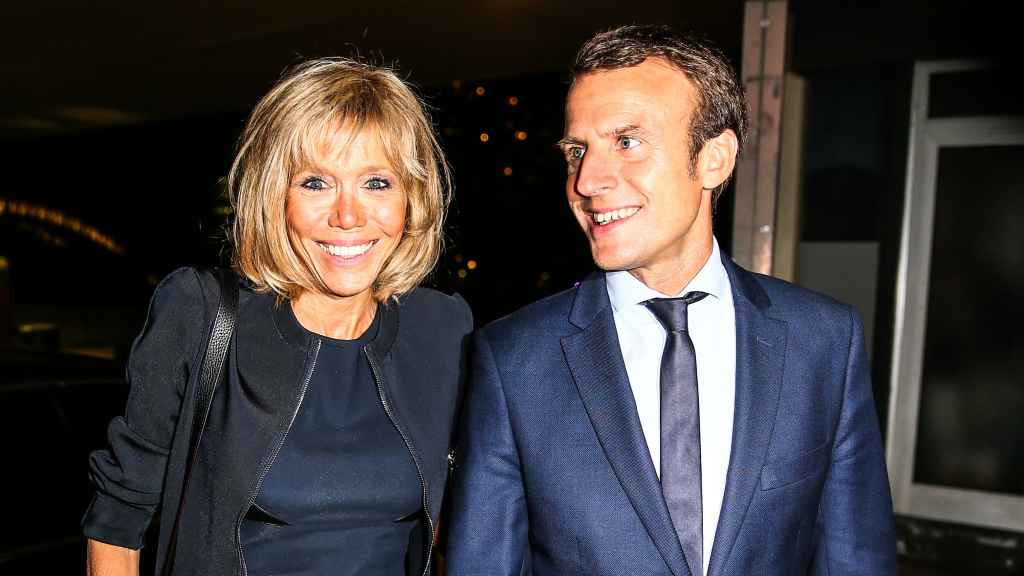 Emmanuel y Brigitte Macron, una pareja que apasiona a Francia