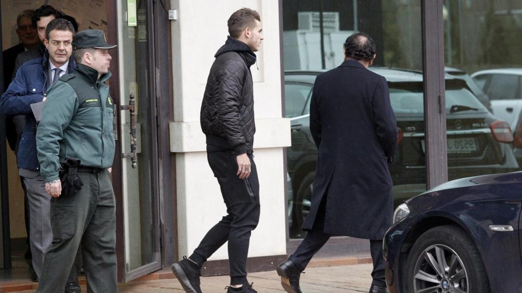 Lucas Hernández a su salida de los juzgados de Majadahonda