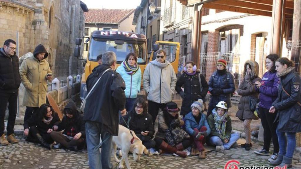 Leon-plaza-del-grano-obras-manifestacion