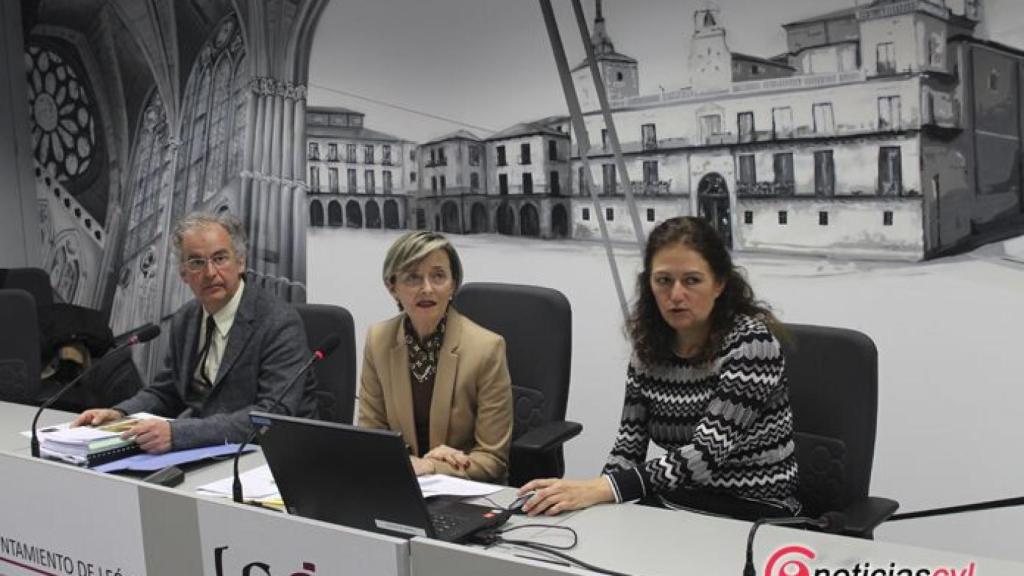 Leon-Ana-Franco-Ayuntamiento-Plaza-del-grano