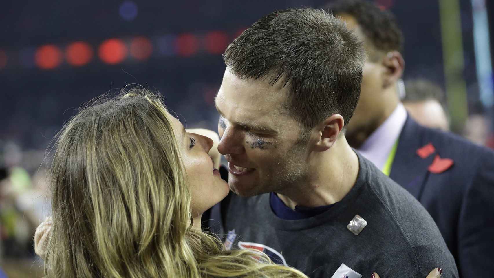Gisele Bundchen y Tom Brady tras la Super Bowl.