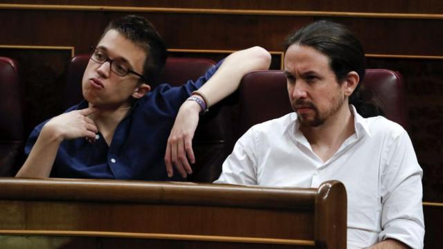 Íñigo Errejón y Pablo Iglesias, en el Congreso de los Diputados.