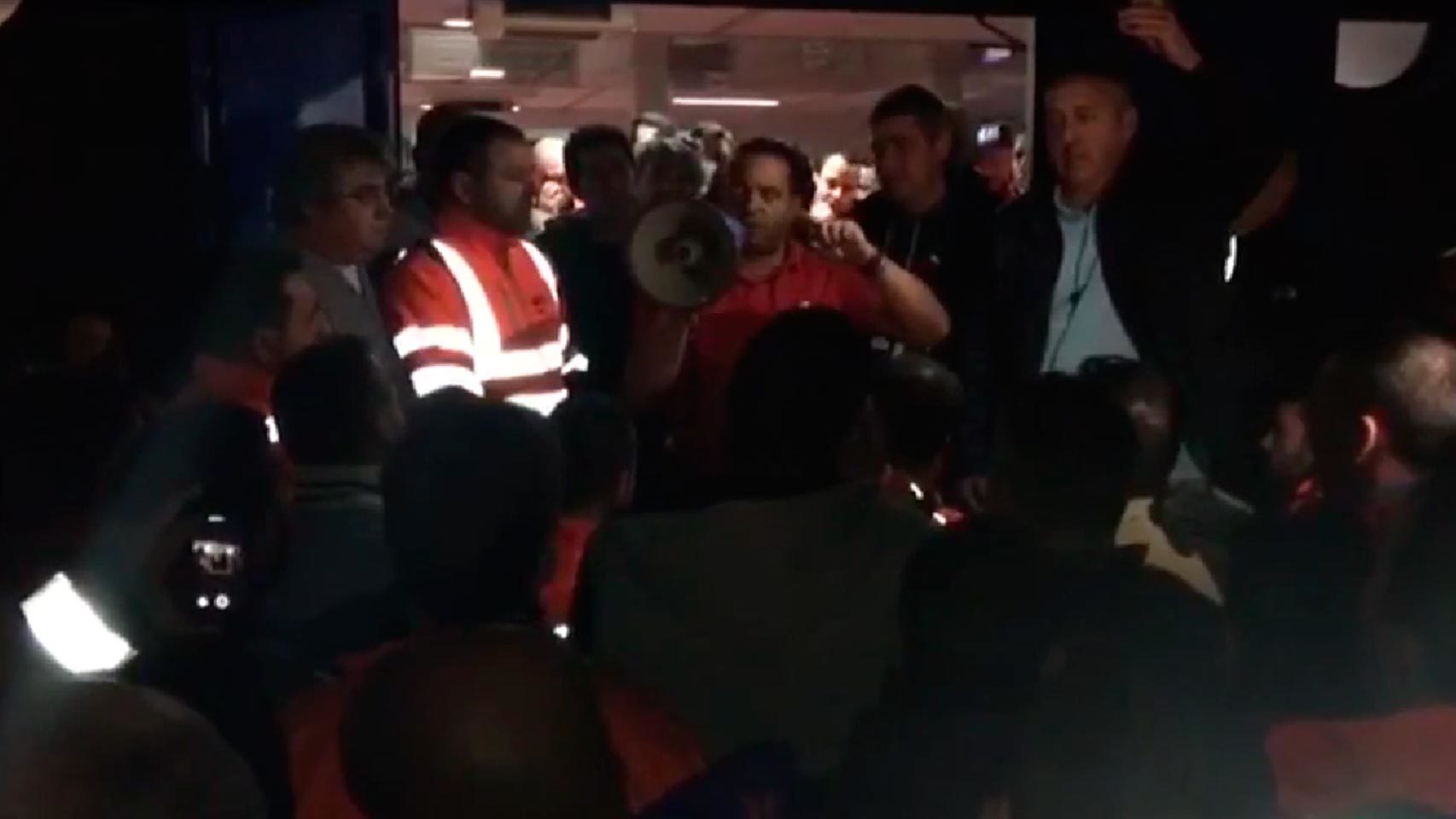 Los estibadores amenazan con “reventar todo” si sus demandas no son atendidas