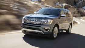 2018-ford-expedition-Superbowl (1)