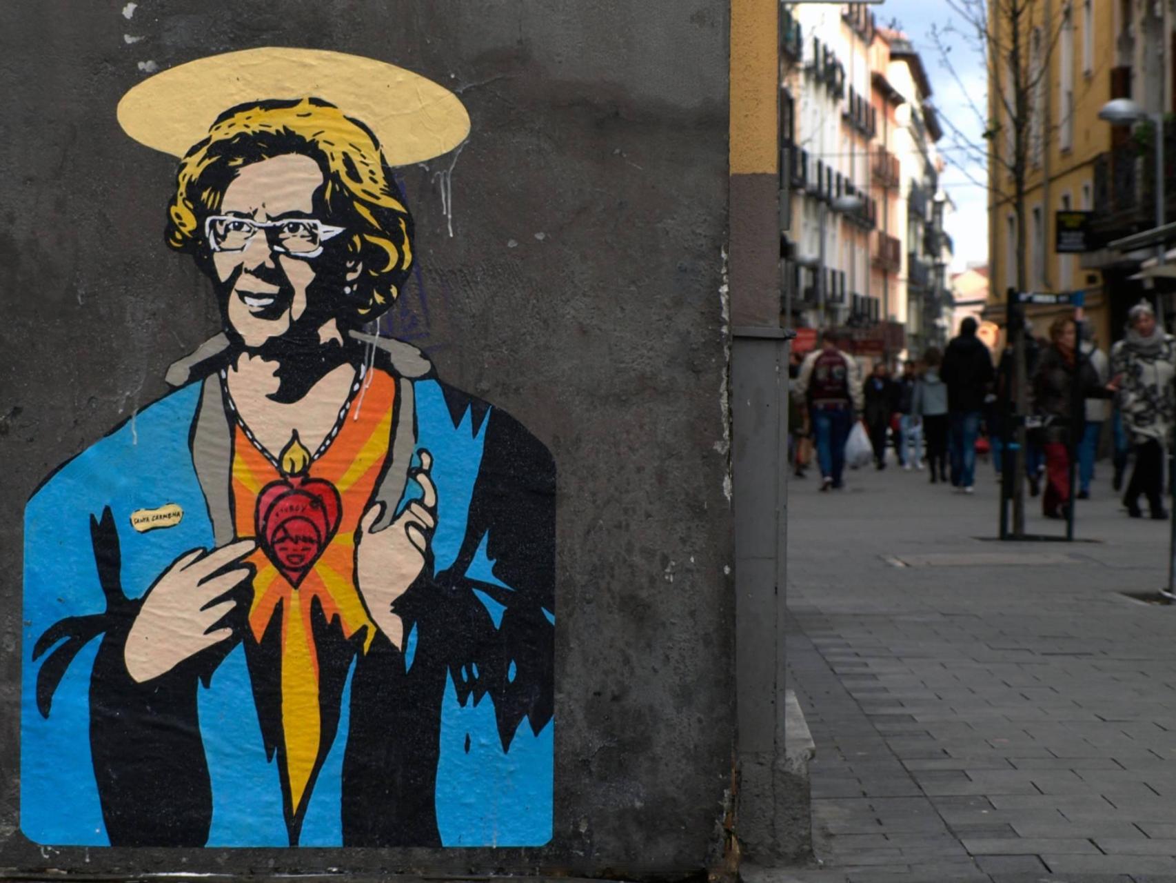 Santa Carmena, arte urbano firmado por TvBoy.