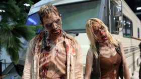 Dos actores vestidos de zombies en la última Comic Con.