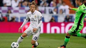 Luka Modric contra el Sporting