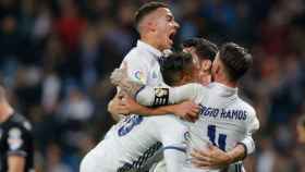 El Real Madrid celebra un gol en el Santiago Bernabéu