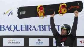 Lucas Eguibar celebra uno de sus podios mundiales.