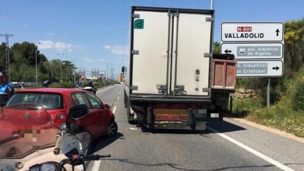 accidente camion coche san agustin 1