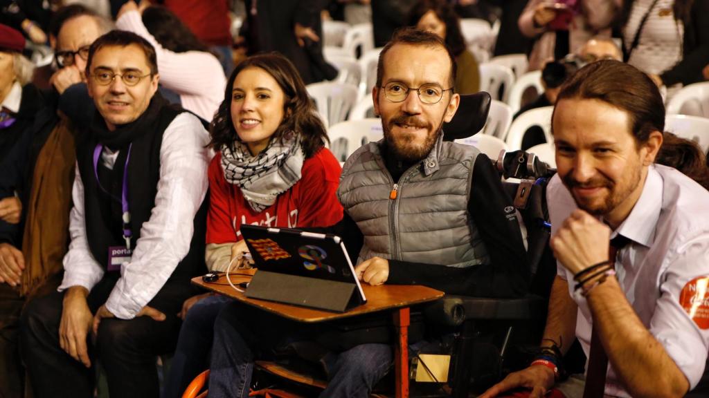 Pablo Iglesias, junto a Juan Carlos Monedero, Irene Montero y Pablo Echenique, en Vistalegre II.