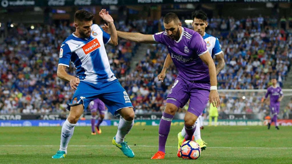 Benzema en un partido contra el Espanyol