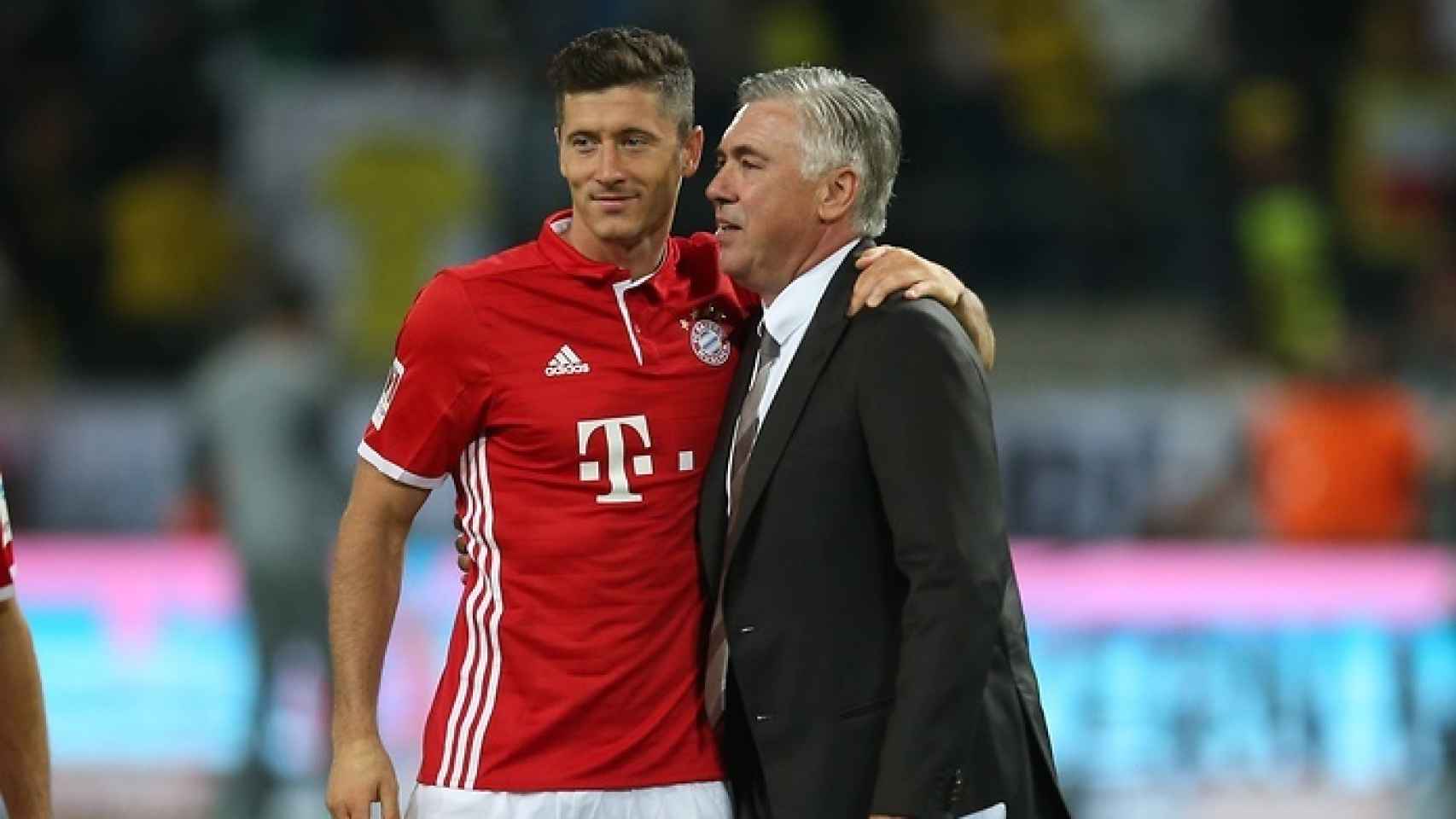 Lewandowski y Carlo Ancelotti.