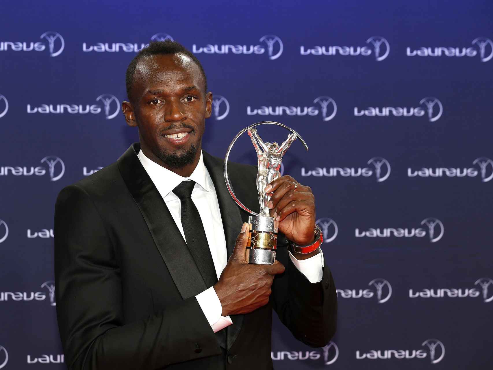 Usain Bolt fue el gran protagonista de la gala y recibió el premio a mejor deportista del año 2016. / Efe