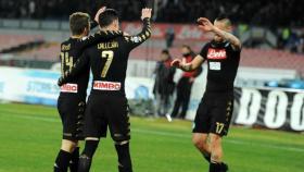El Nápoles celebra un gol en el estadio San Paolo. Foto sscnapoli.it