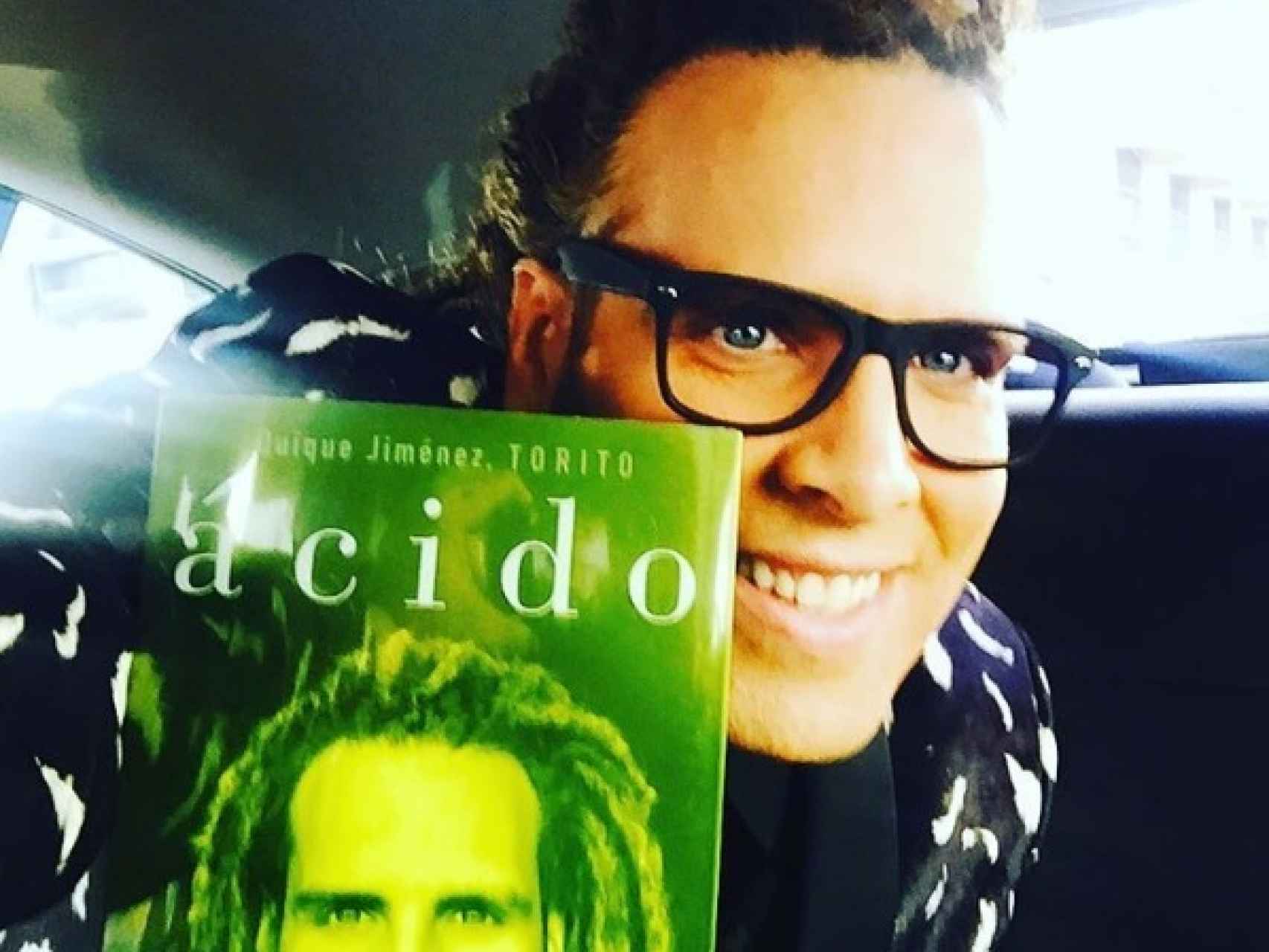 Torito presenta su autobiografía, Ácido.