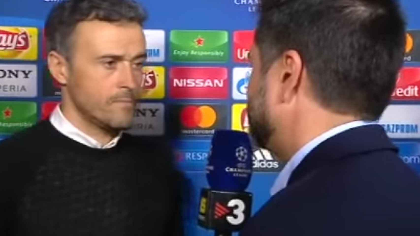 Luis Enrique, contra un reportero de TV3 tras la derrota del Barça: Han tenido que agarrarlo