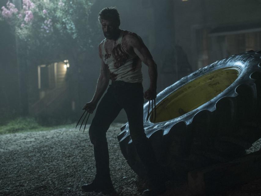 Hugh Jackman ensangrentado en Logan.