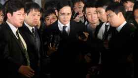 El heredero del imperio Samsung, Lee Jae-yong, después de declarar ante la Justicia.
