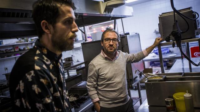 Paco Cruz es de Córdoba, tiene 38 años y le gusta definirse a sí mismo como rentabilizador de restaurantes.