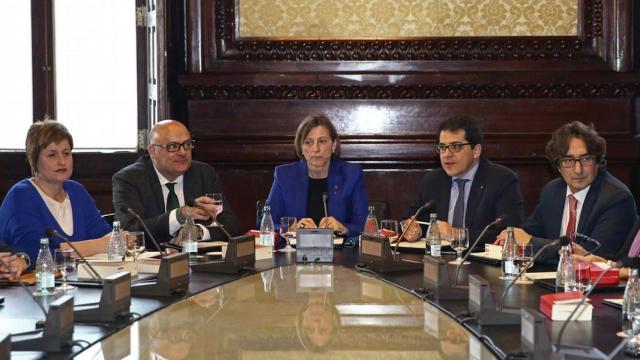 Mesa del Parlamento de Cataluña