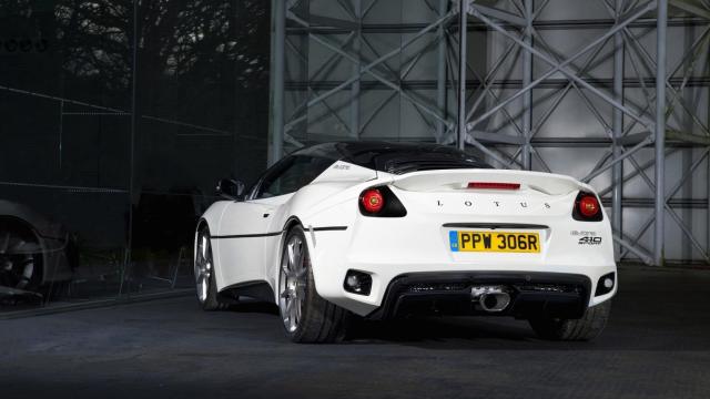 Lotus-James%20Bond%207