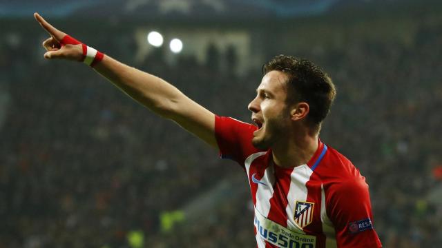 Saúl Ñíguez celebra el primer gol del Atlético de Madrid.