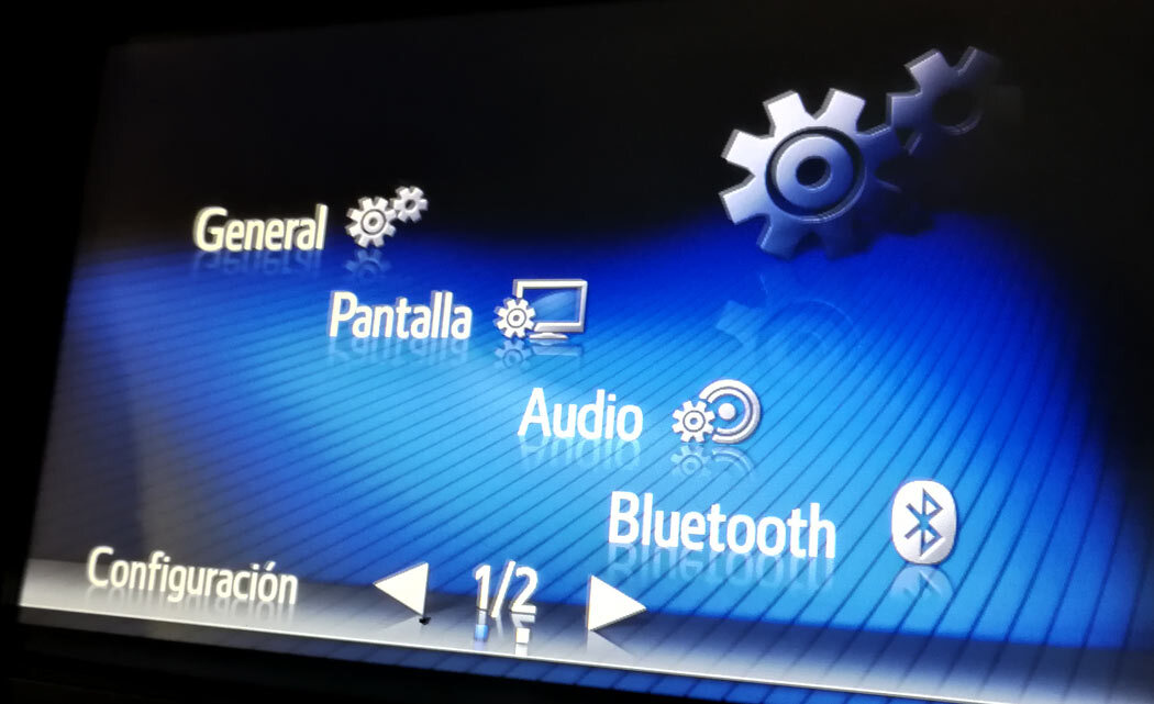 Cómo escuchar música en el coche: con cable, Bluetooth, Android