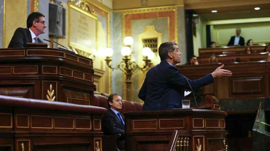Toni Cantó, durante su intervención en el Congreso.