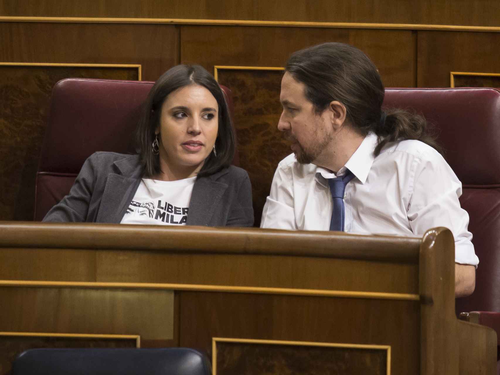 Irene Montero y Pablo Iglesias en el Congreso.