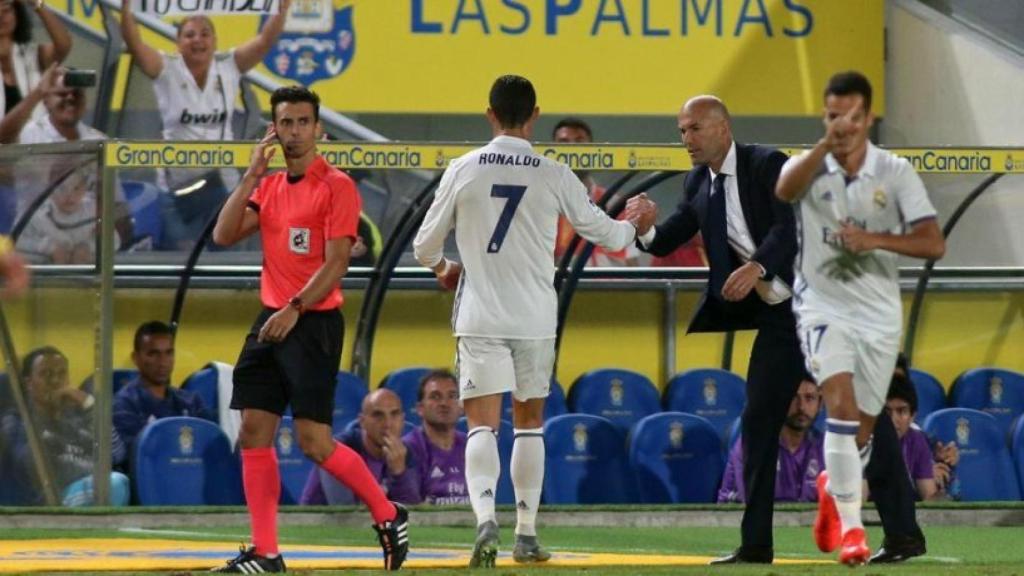 Zidane cambió a Cristiano Ronaldo en el empate frente a Las Palmas