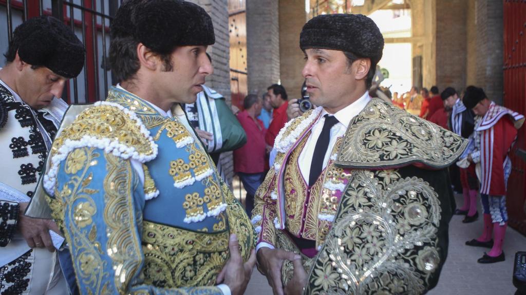 Cayetano junto a su hermano Fran Rivera.