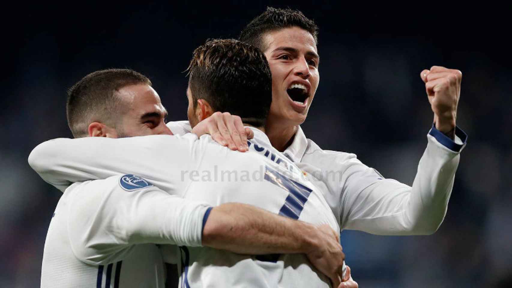 Cristiano, Carvajal y James celebran un gol ante el Nápoles