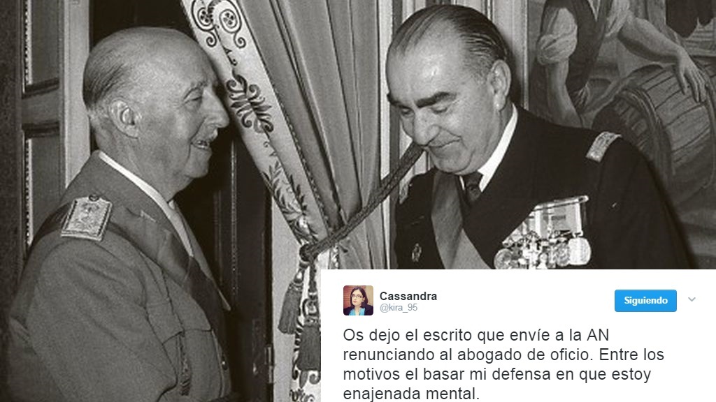 Francisco Franco estrechando la mano a Carrero Blanco en una foto de archivo.