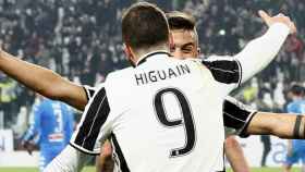 Dybala e Higuain celebran un gol ante el Nápoles   Foto: juventus.com