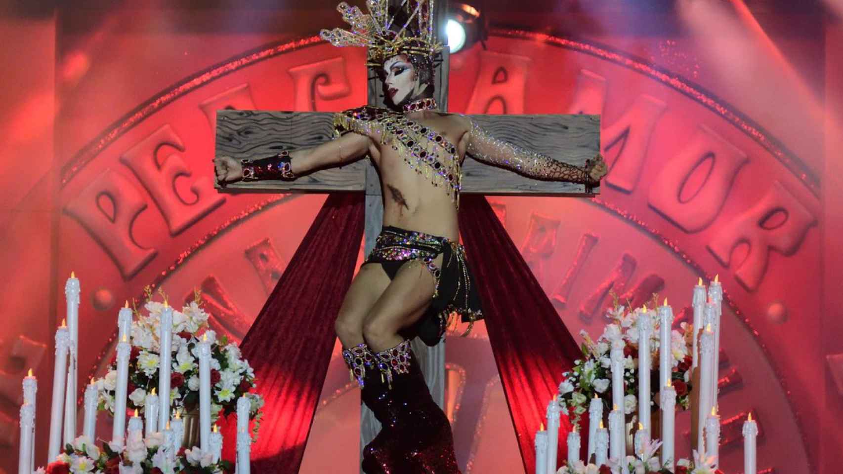 RTVE retira de su web la gala del carnaval que coronó a una Virgen drag