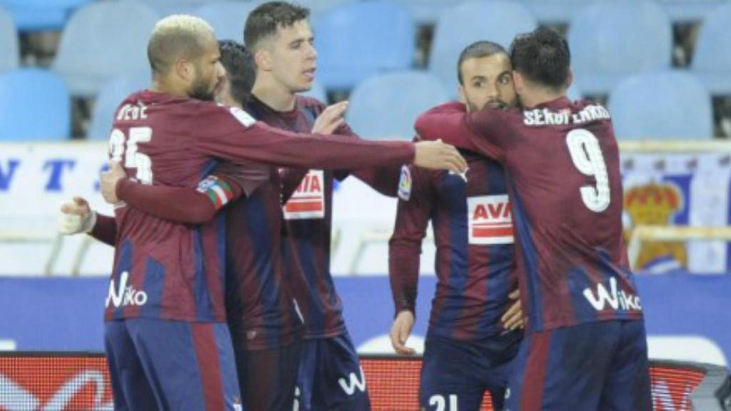 Pedro León celebra su gol ante la Real Sociedad   Foto:sdeibar.com