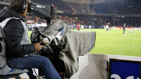 Mediaset demanda a La Liga por vetarles el acceso a los estadios