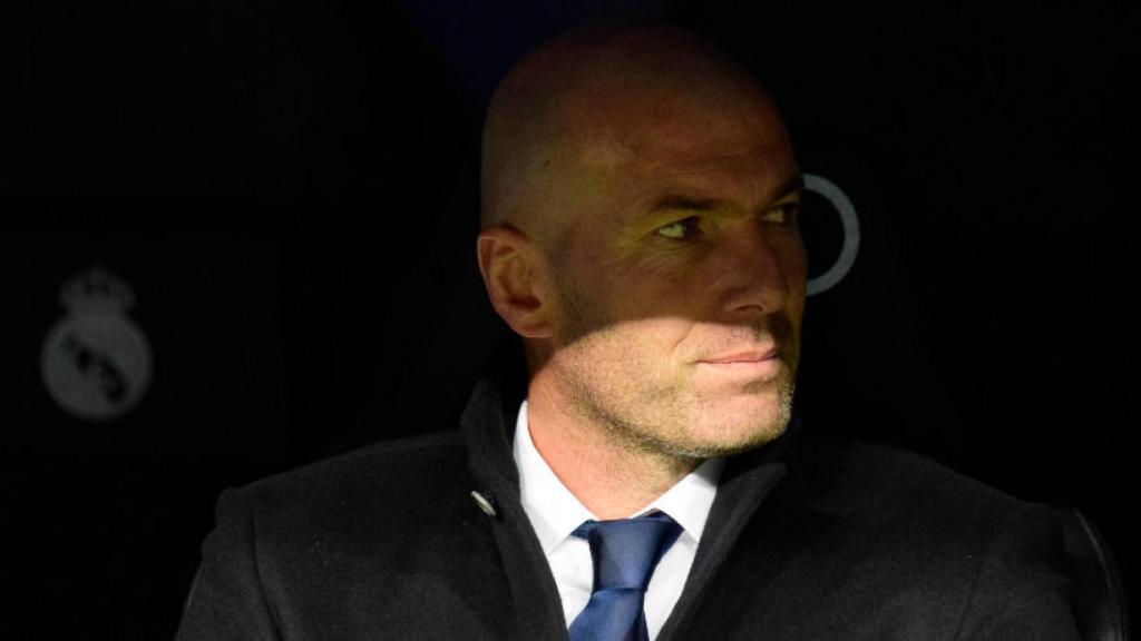 Zidane, en el banquillo. Foto: Lucía Contreras / El Bernabéu