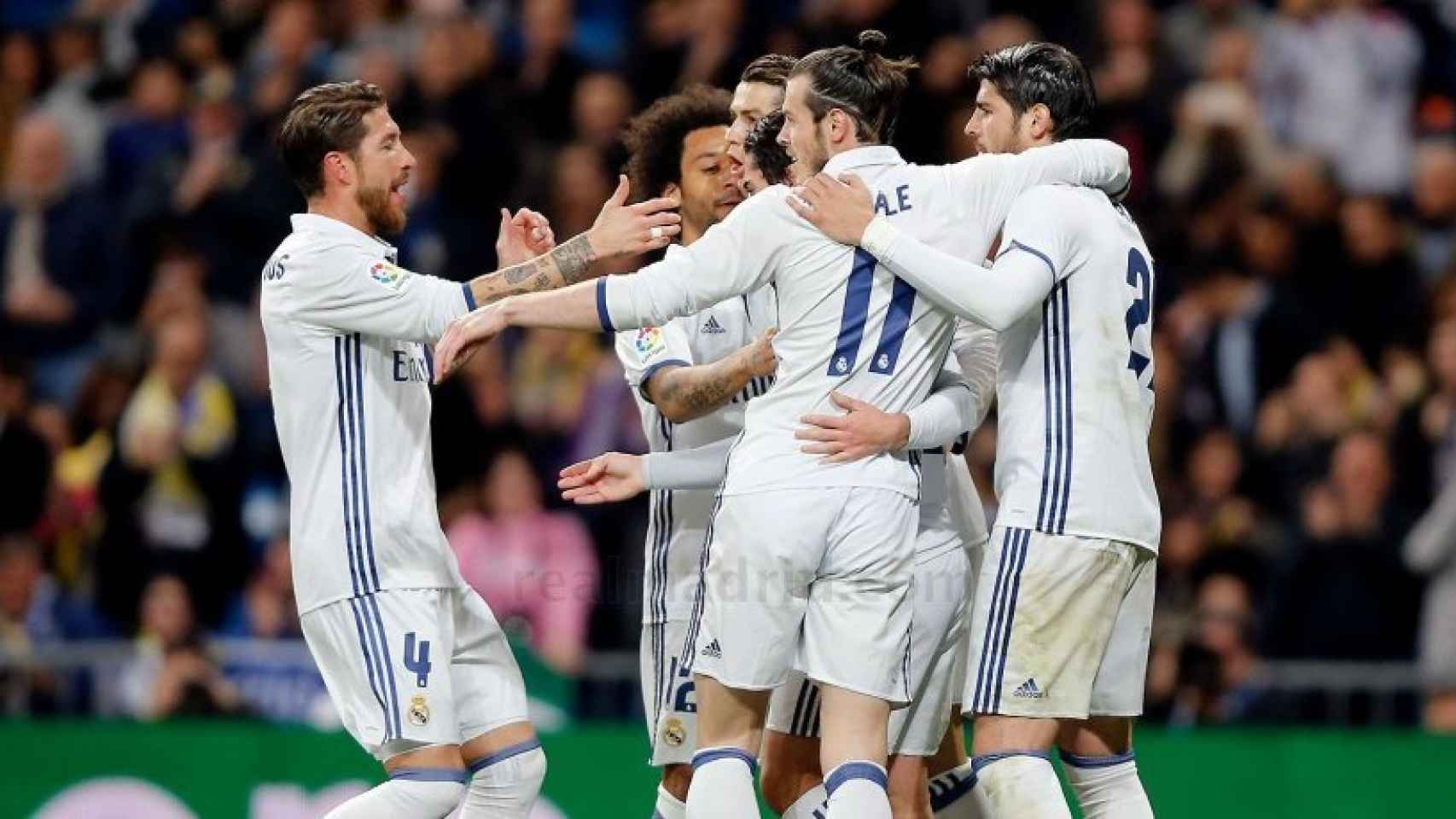 El Real Madrid celebra el gol de Isco