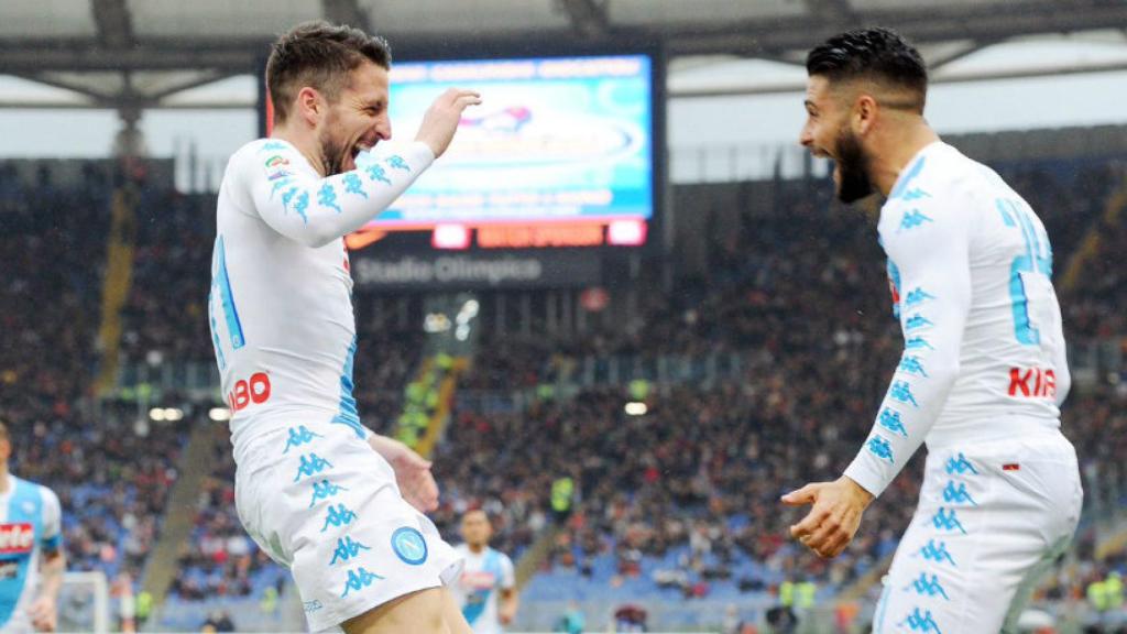 Mertens celebra su gol ante la Roma Foto Twitter sscnapoli