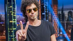 El hombre de negro se quita las gafas para decir adiós a 'El hormiguero'