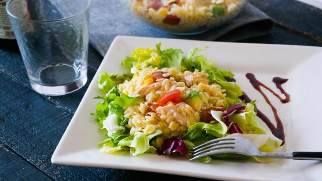 ensalada-pollo-orzo-00