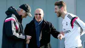 Sacchi en Valdebebas con Ancelotti y Ramos