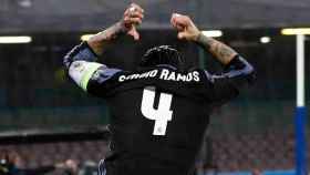 Sergio Ramos celebra un gol ante el Nápoles