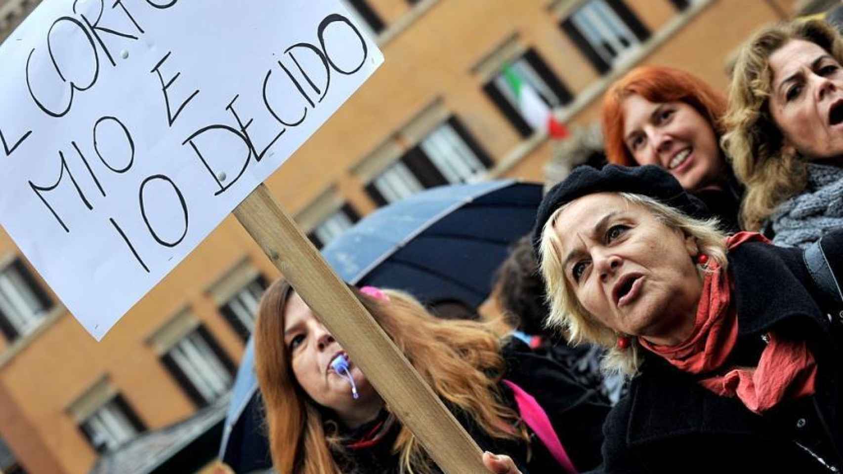 Italia busca ginecólogos dispuestos a practicar abortos