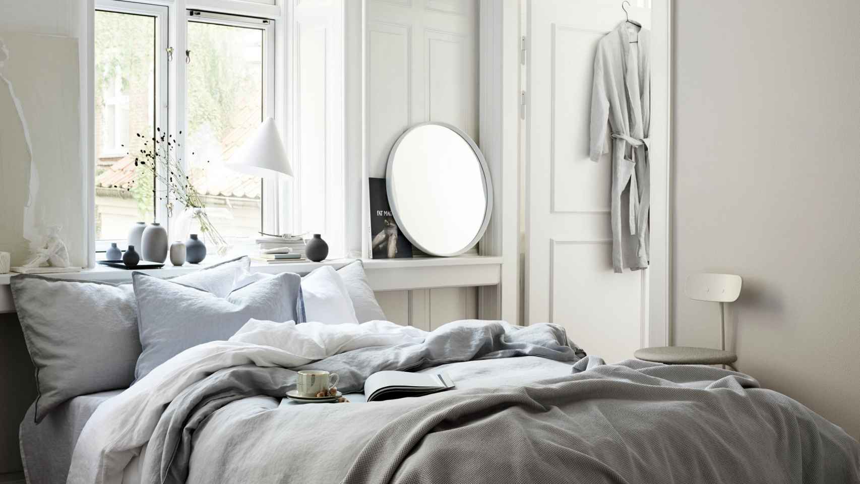 Dormitorio en colores neutros es la mejor opción para el descanso. | Foto: cortesía de H&M.