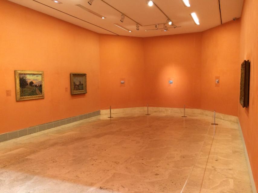 Estado actual de la sala “H”, donde sólo pueden verse tres de los diez cuadros.