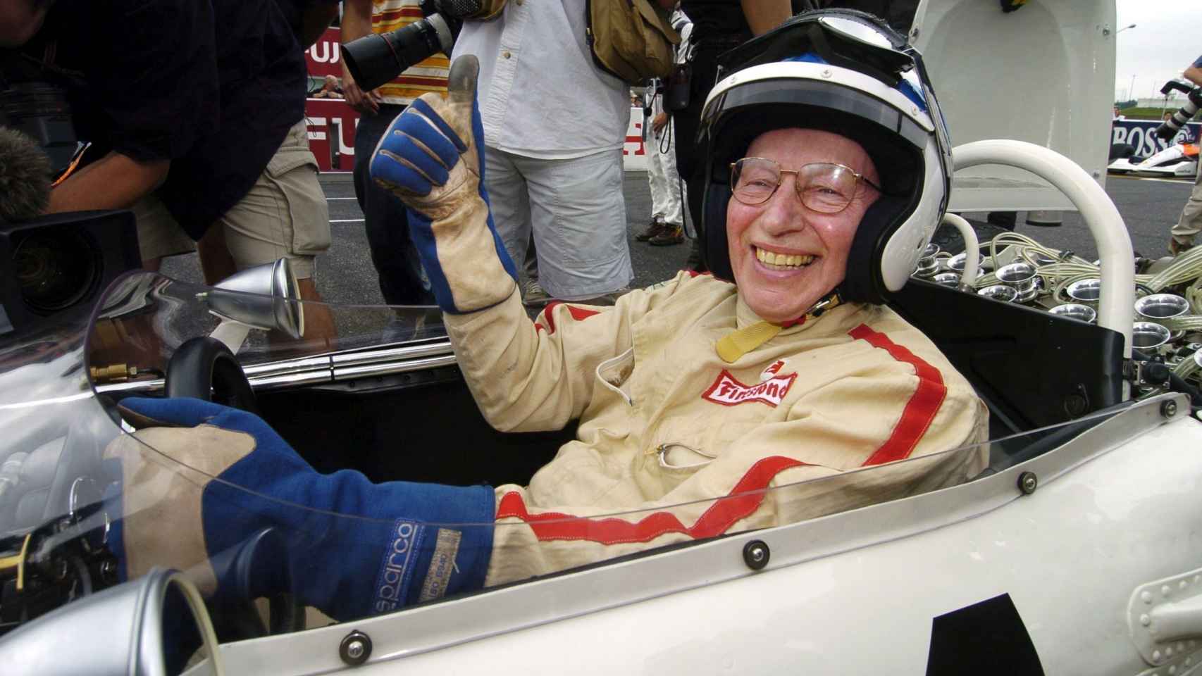 John Surtees en una imagen de archivo de 2004.